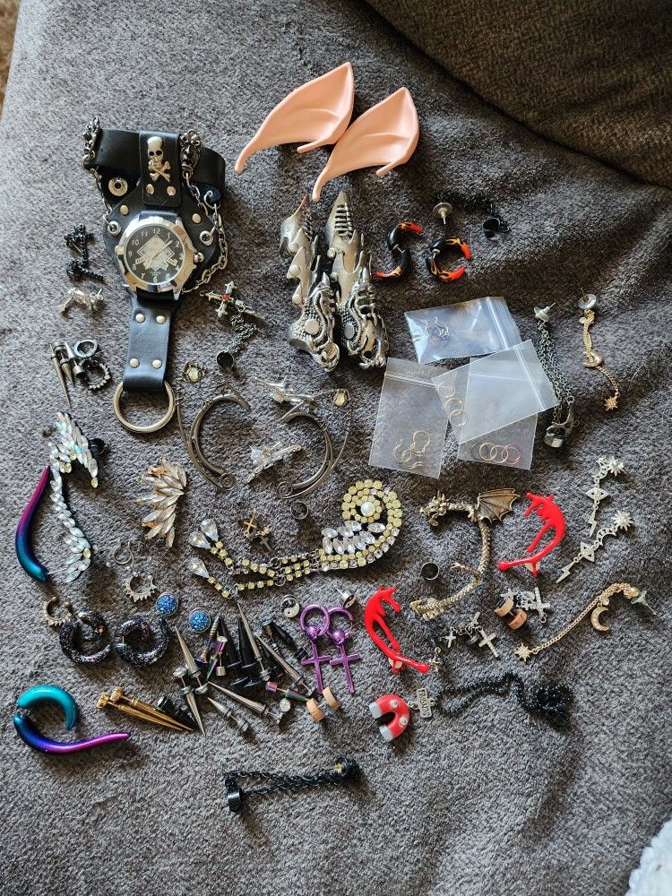 Gothic Jewelry Lot