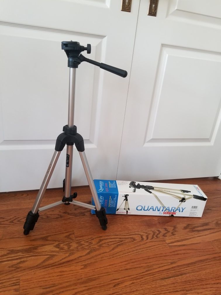TriPod Quantaray