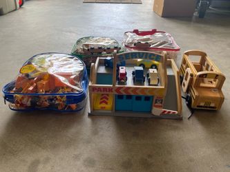 Kids trucks 🛻 and trains 🚂 All $35