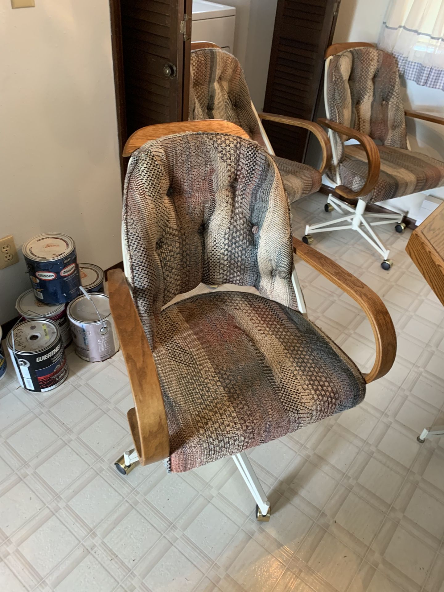 Dining Table And Six Rolling Cushion Chairs