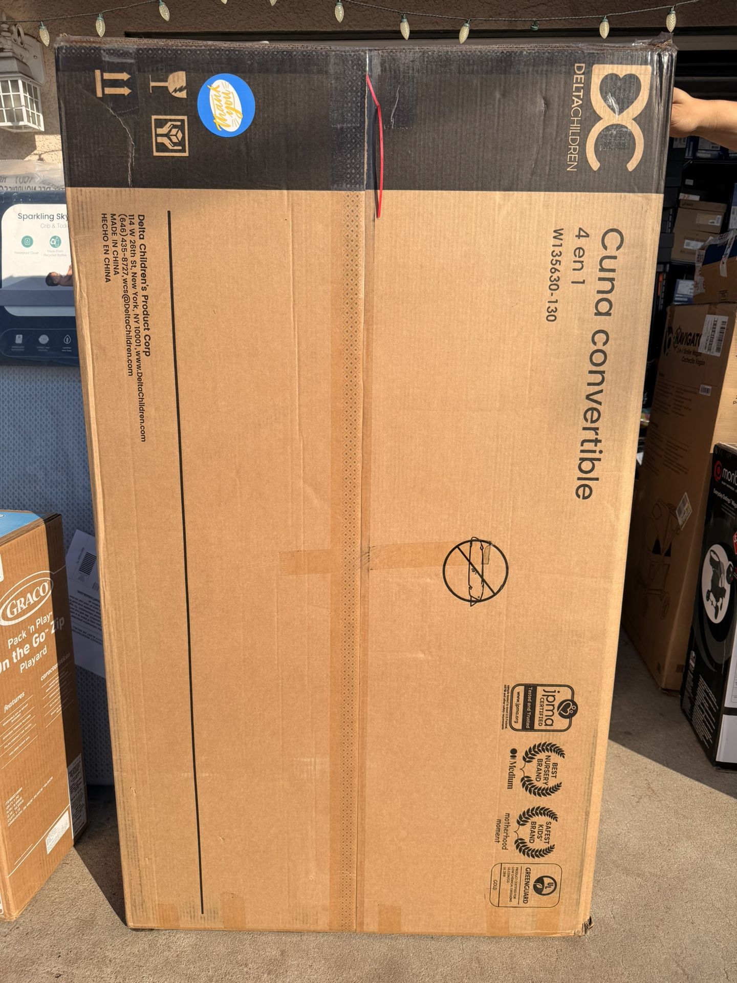 Delta Lily 4 in 1 Convertible Crib