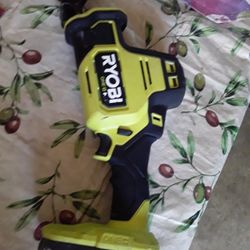 One Handed Saw With Battery 