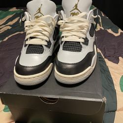 Jordan Retro 4