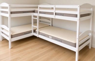 ••••Twin Bunk Beds With Mattress ••••