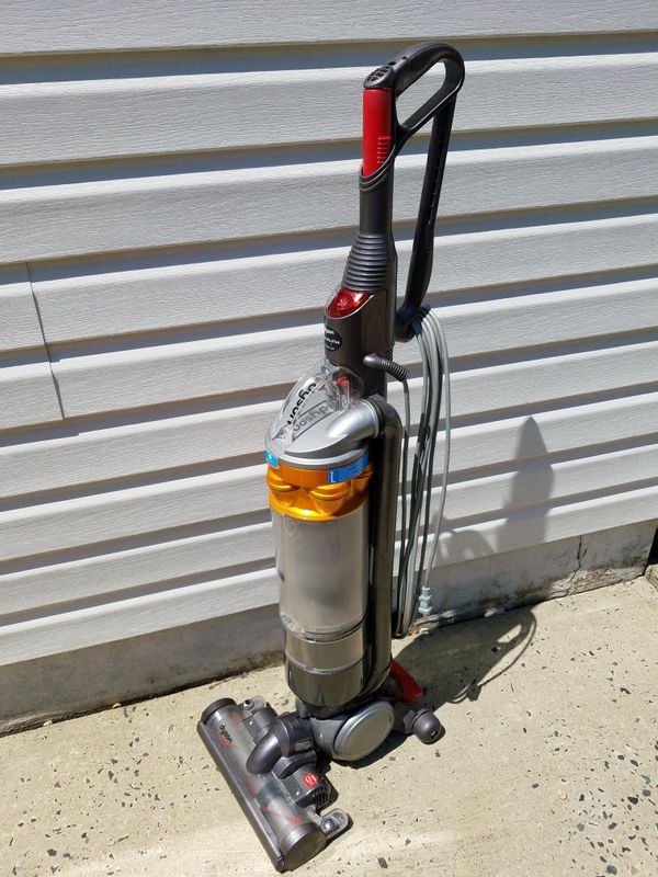 Dyson Dc18 Slim Upright Vacuum For Sale In Middlesex Nj Offerup