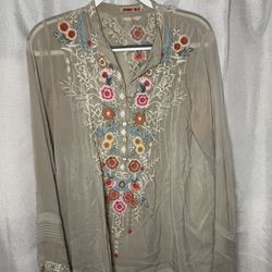  JOHNNY WAS tunic embroidered top Small.  