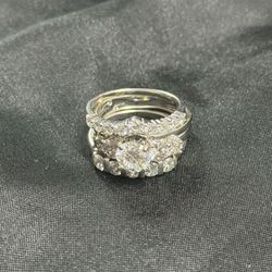 ~3 carat total weight Leo Diamond Bridal Set