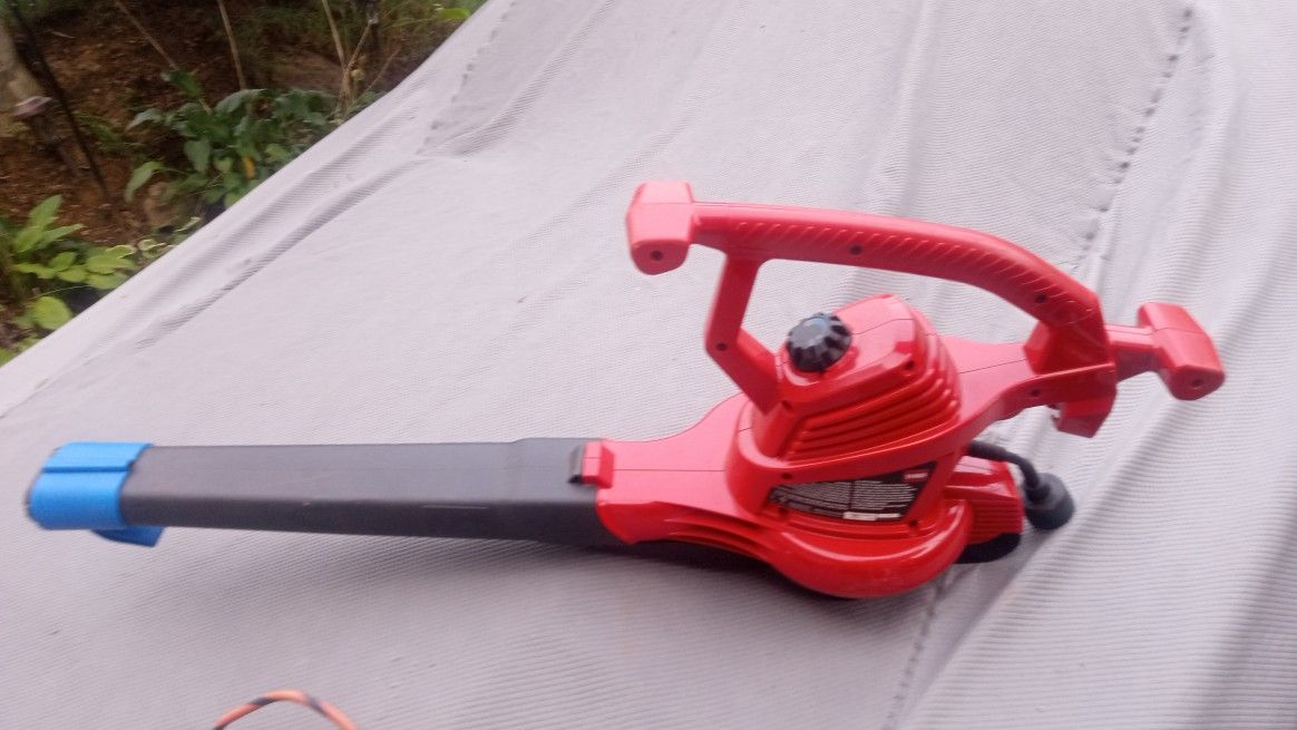 Electric Plug In Leaf Blower WORKS PERFECT 