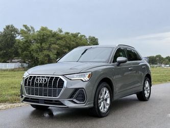 Audi Q3 SUV in Gray