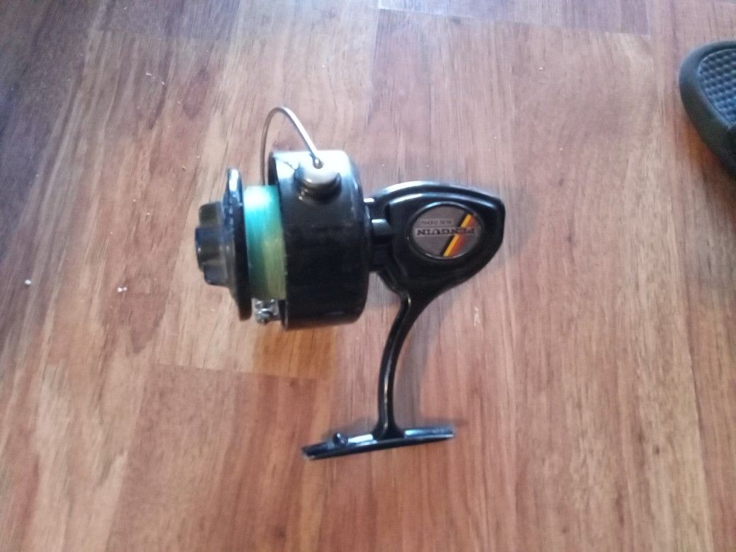 Penguin SX205 Fishing Reel