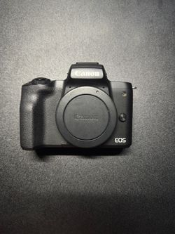 Canon EOS M50 Mark II + EF-M 18-150mm