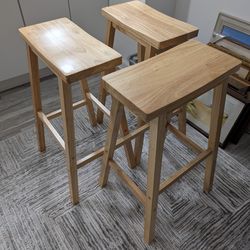 3 Barstools