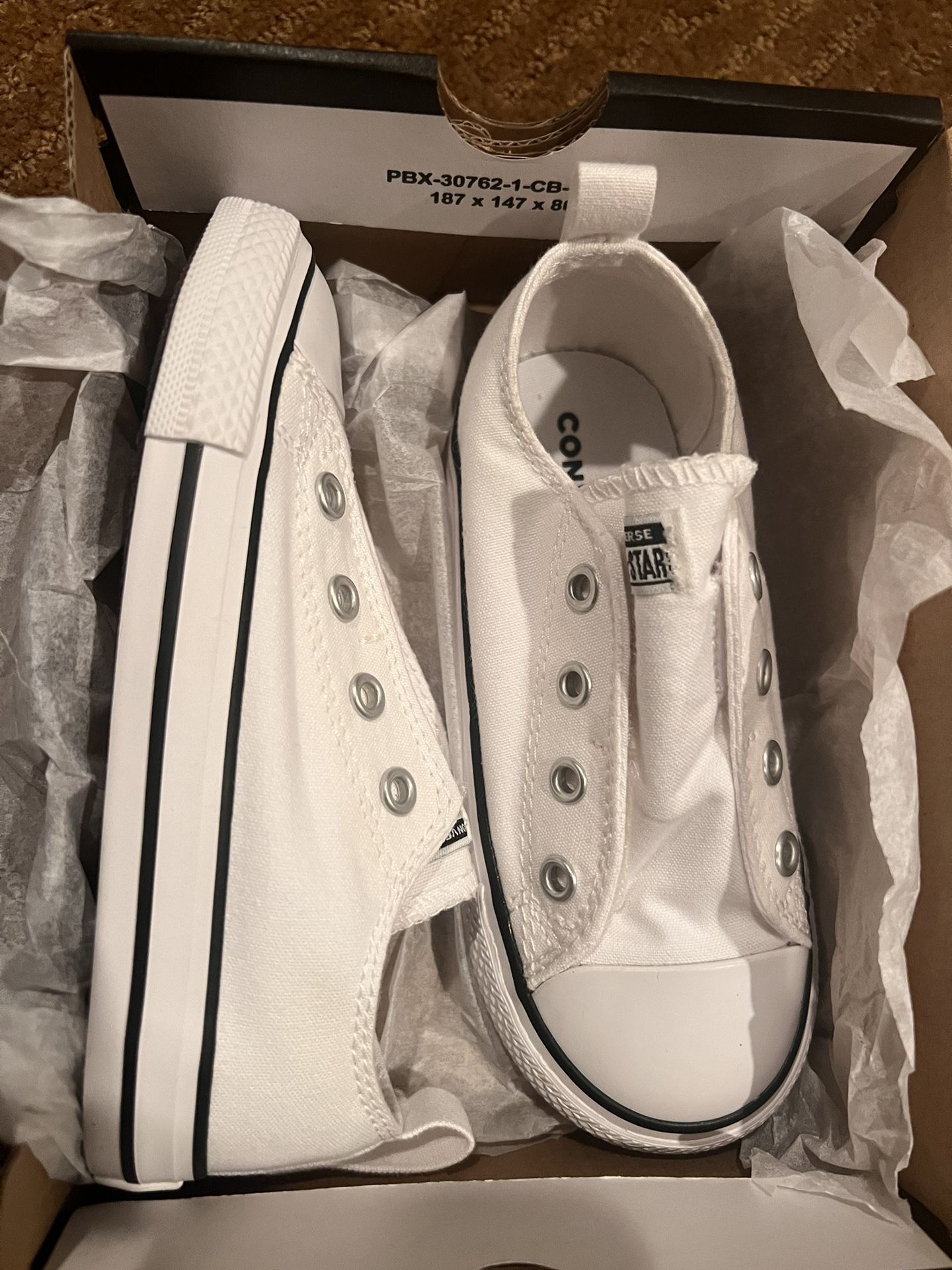 New White Converse Size 9