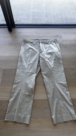 GAP Straight Leg Pants – Size 38x32, Classic Chino Style