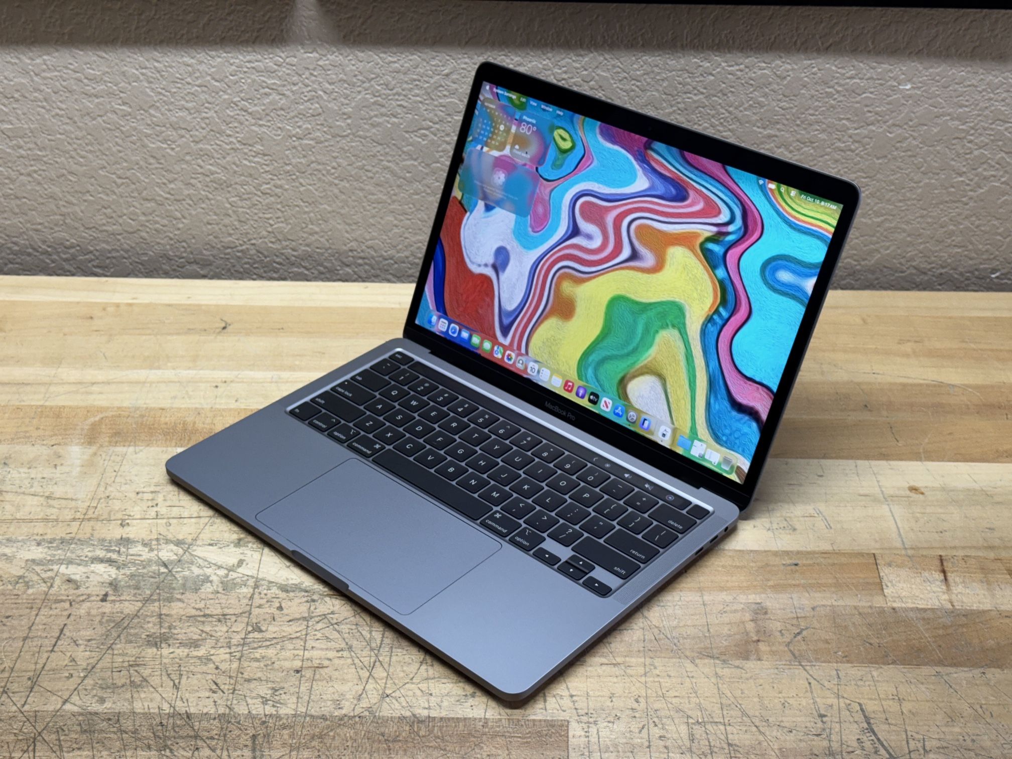 2020 13” MacBook Pro - 2.0 GHz i5 - 16GB - 500GB SSD