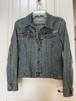 Max Studio denim jacket/brown suede code detail small in excellent condition 