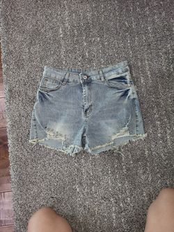 High Wasted Shorts