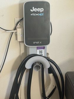 2023 Jeep 4xe wall charger