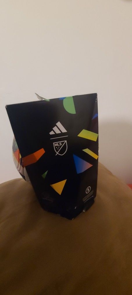 MLS Pro Soccer Ball Size 5 White/black/SoGold