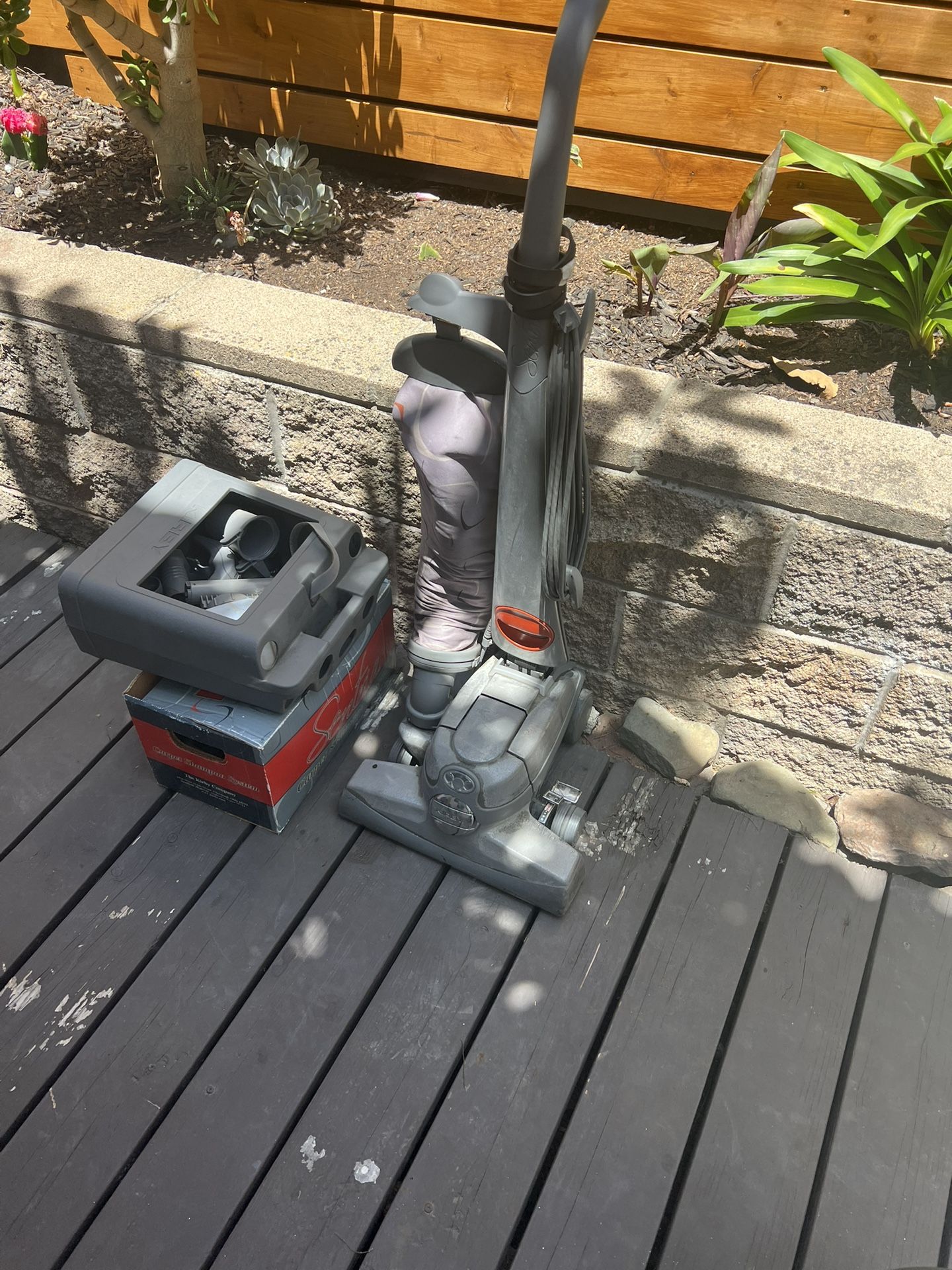 Kirby Sentria Vacuum / Carpet Cleaner