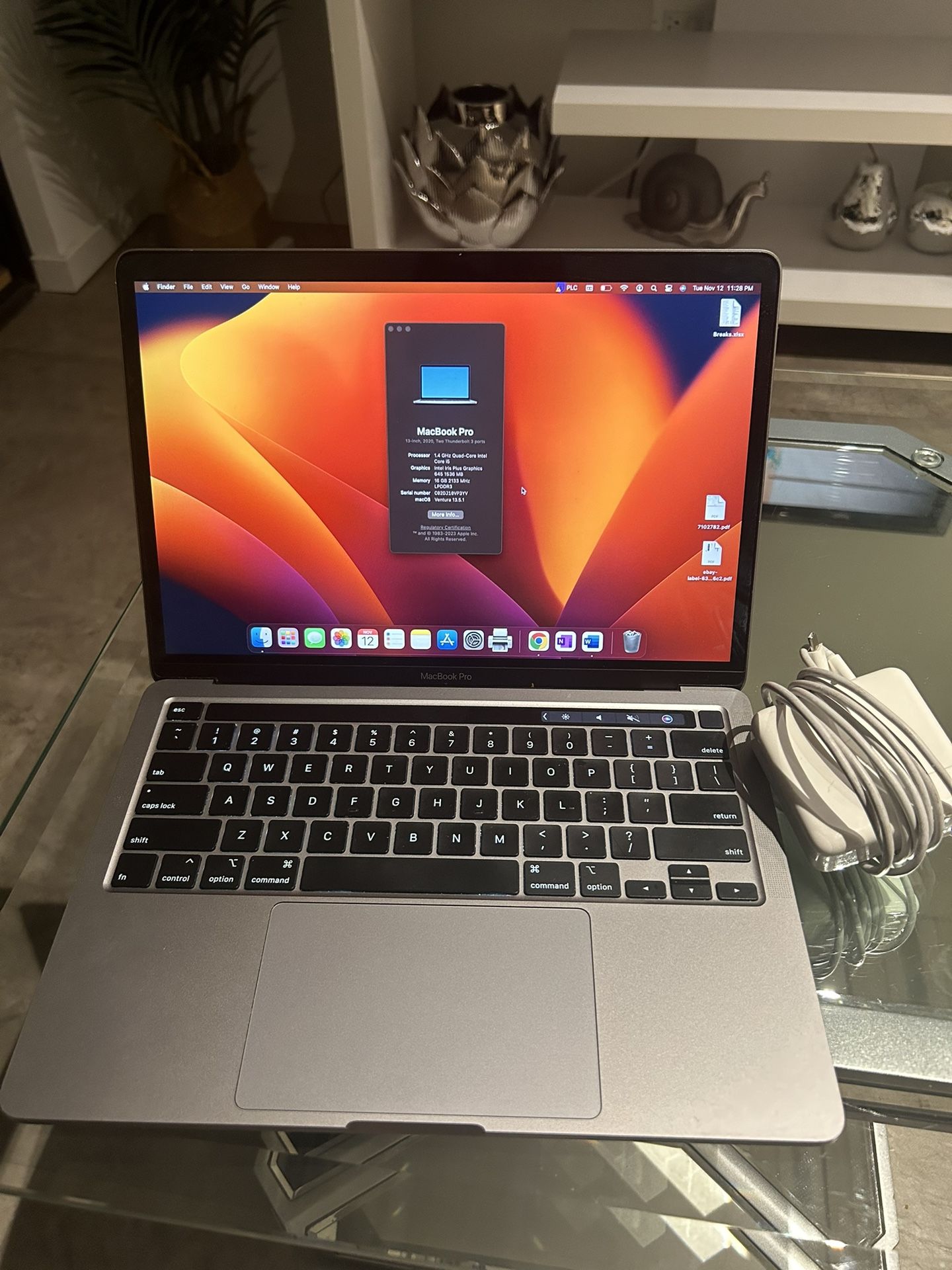 MacBook Pro 13 Space Gray 2020 1.4GHz i5  16GB 256GB SSD 2 Port