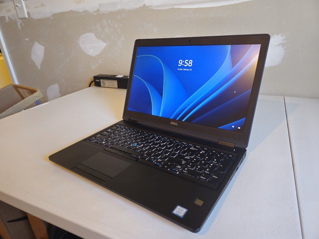 Refurbished i7 Dell Latitude 5590 Laptop