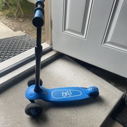 Kids 6KU Scooter & Helmet 