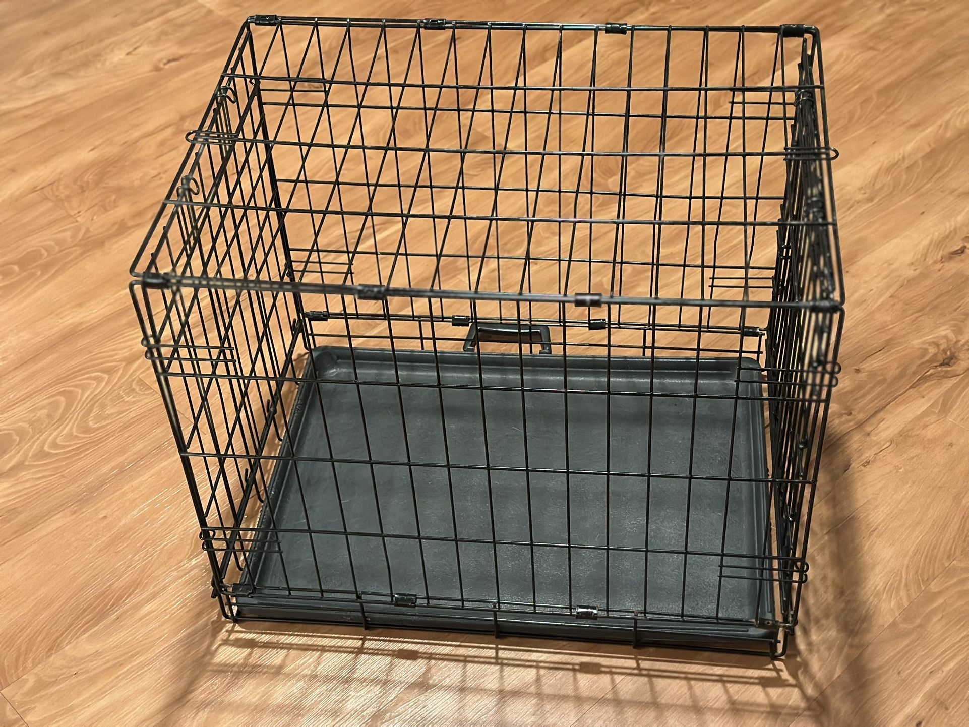 23.6” Foldable Pet Crate / Pet Cage w. Handles $50 (Beaverton pickup)
