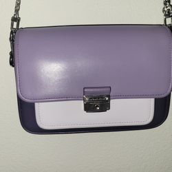 Michael Kors
Bradshaw Medium Color-Block Leather Messenger Bag