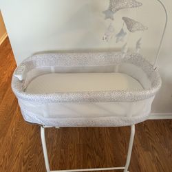 Delta Children SmartSleep Auto Glide Bassinet with Bluetooth, Alloy