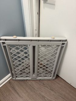 Pets gate
