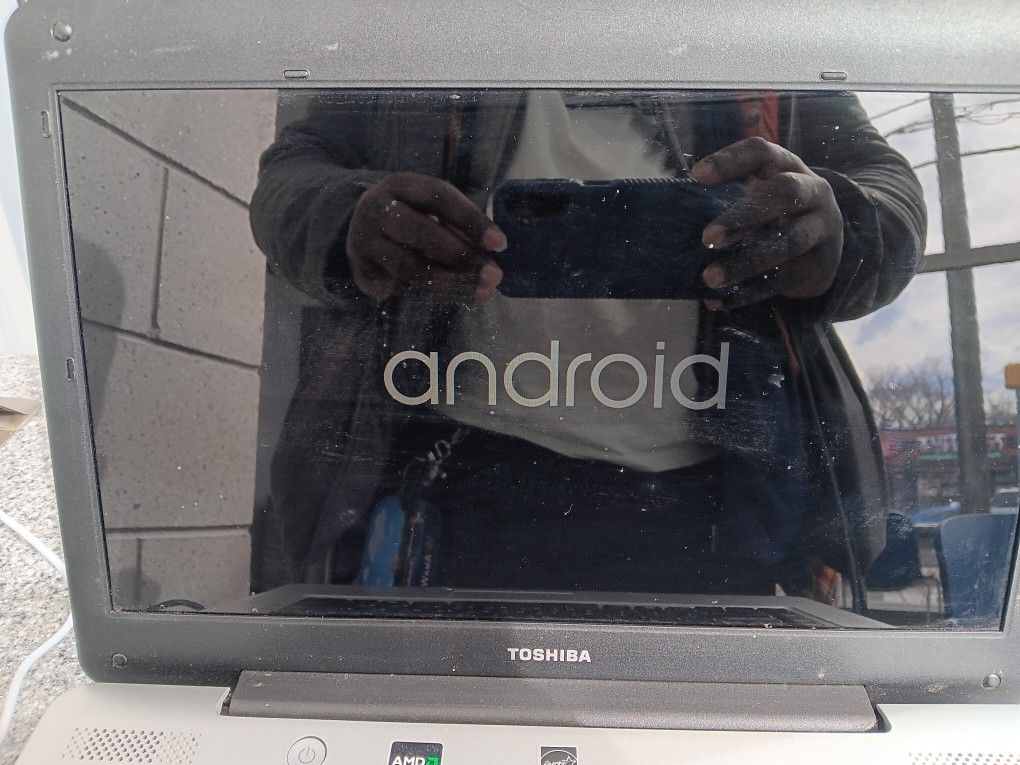 Toshiba L455D Android Laptop 