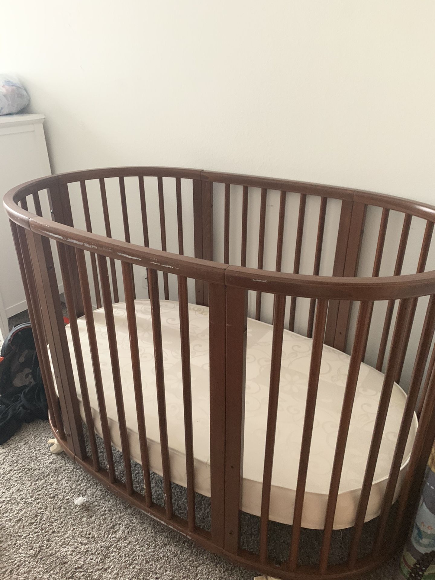 Baby crib