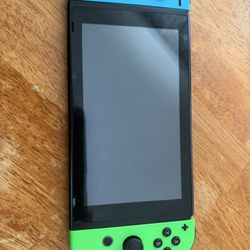 Nintendo Switch 