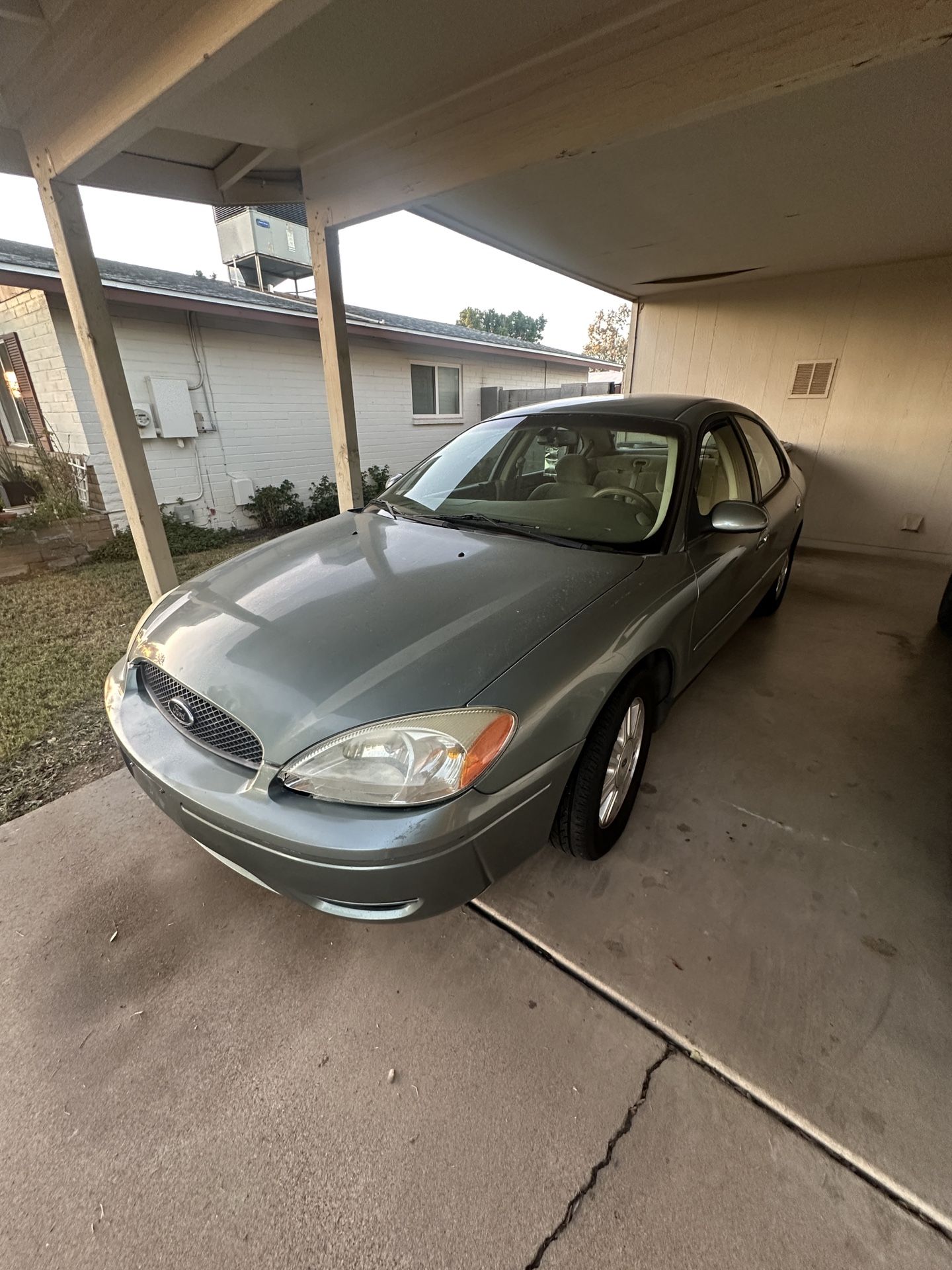 2006 Ford Taurus