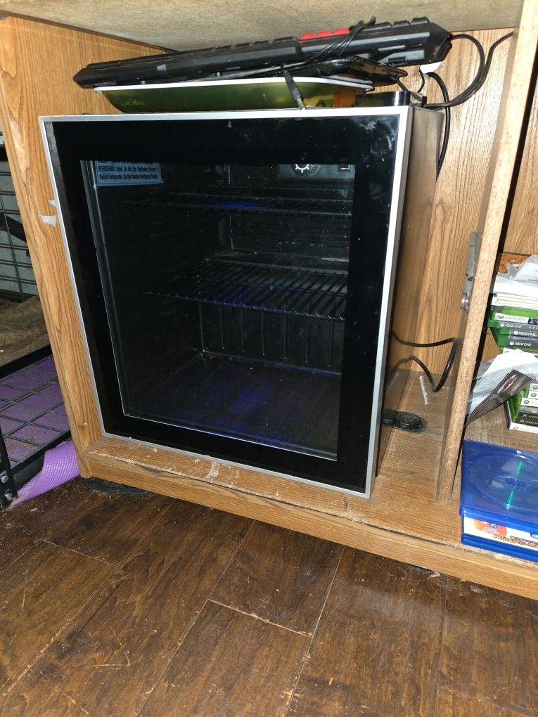 Mini Fridge