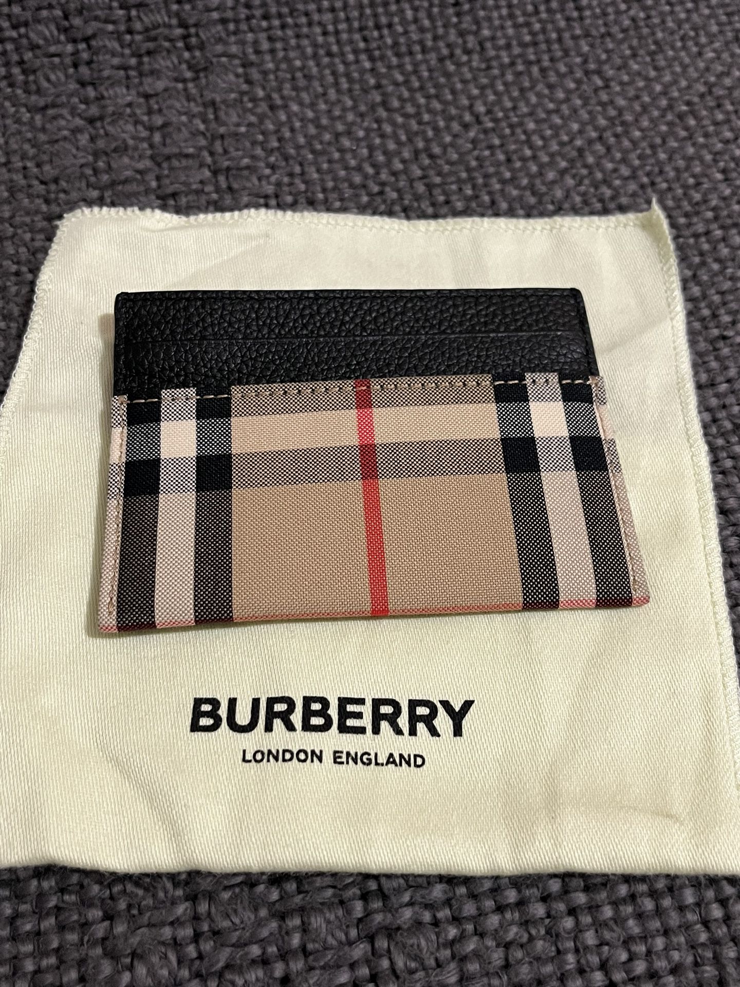 Burberry Card Holder Wallet New no tags 