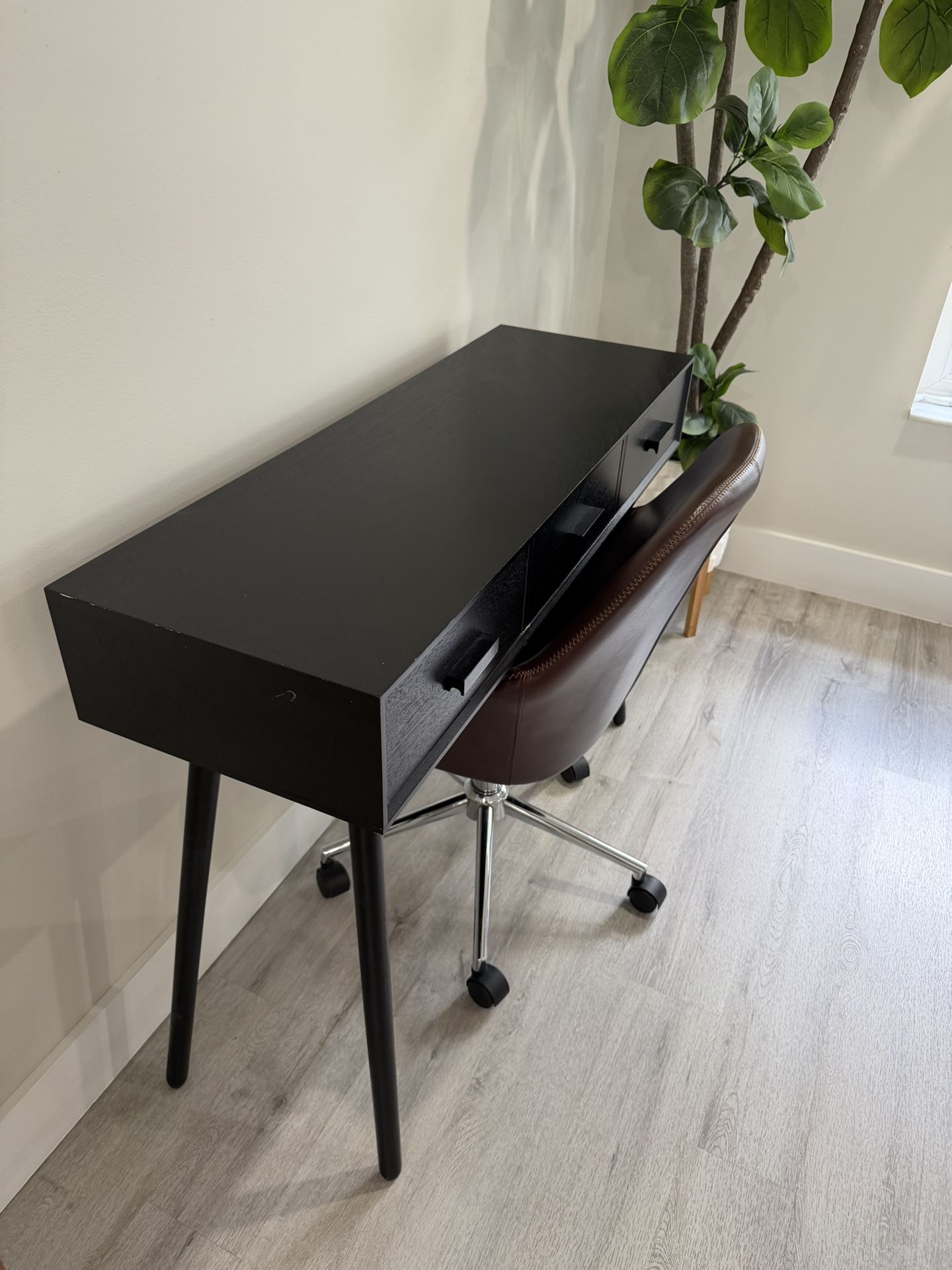 Desk Console Table with Office Desk Chair 