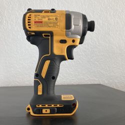 20 V Desalt Impact Drill. Tool Only