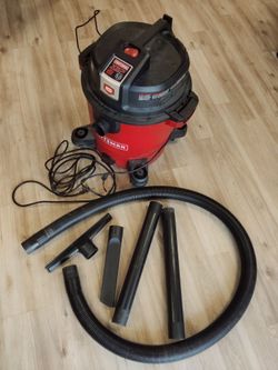 Craftsman XSP Wet/Dry Vac with Attachments