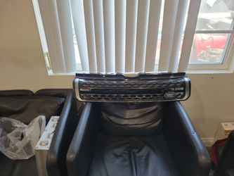 2015 Range Rover Evoque Grill Used 