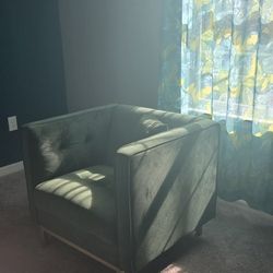Green Accent Couch / Chair with Accent Pillow