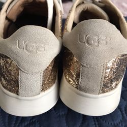 Ugg’s Tennis Size 9