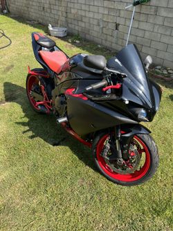 2009 Yamaha R1