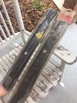 Lawn mower blade