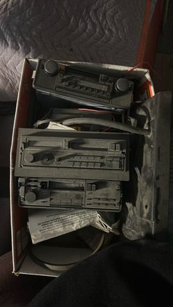 Lot of Vintage Car Stereo Head Units