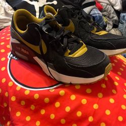 Nike Air Max Excee Size 10