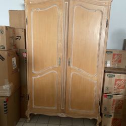 Solid oak Armoire