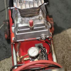 Husky 8gal Air Compressor 