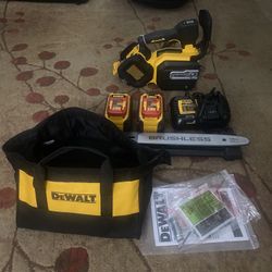 battery dewalt chainsaw 